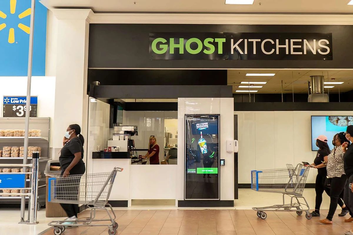 Ghost kitchen delivery business in commercial kitchen